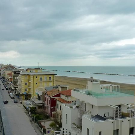 Residence Doral Rimini Buitenkant foto
