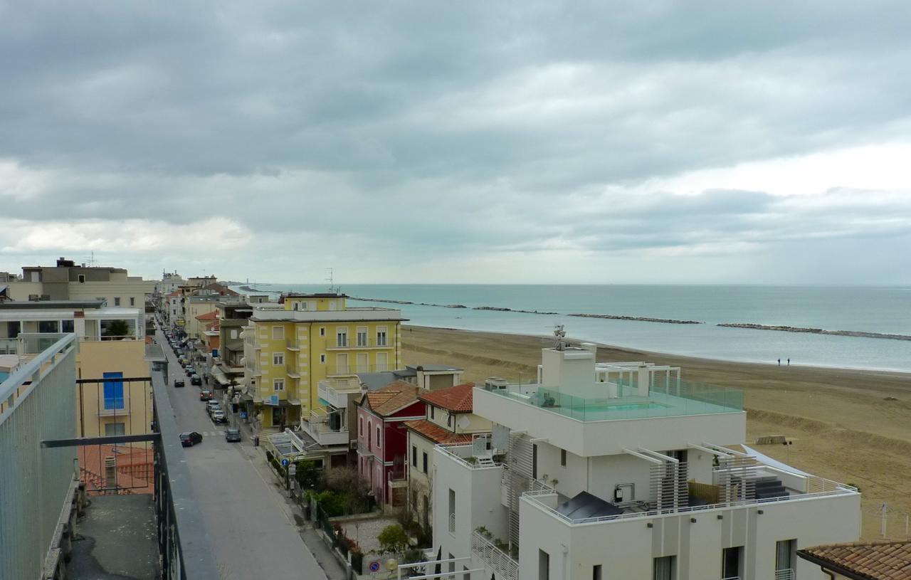Residence Doral Rimini Buitenkant foto